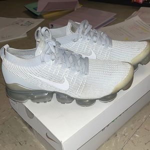 NIKE VAPOR MAX FLYNIT 3- White/White-Pure Platinum 10.5